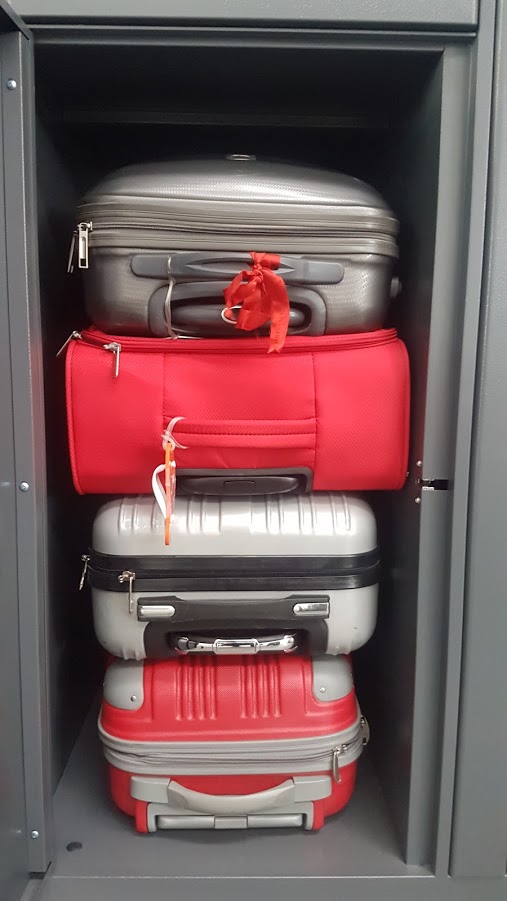 Tamaño XL con cuatro maletas de embarcar