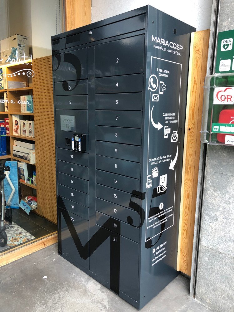 Taquilla inteligente instalada en la Farmacia Maria Cosp