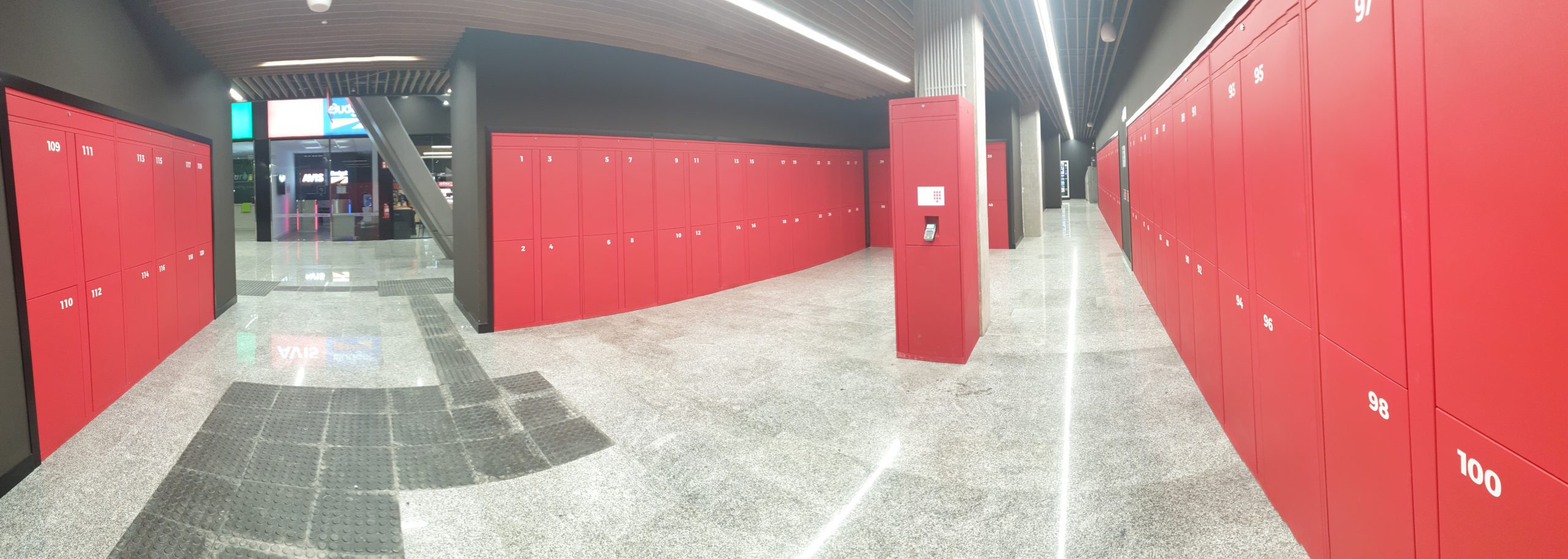 Panorámica de las consignas inteligentes en la Intermodal de Bilbao