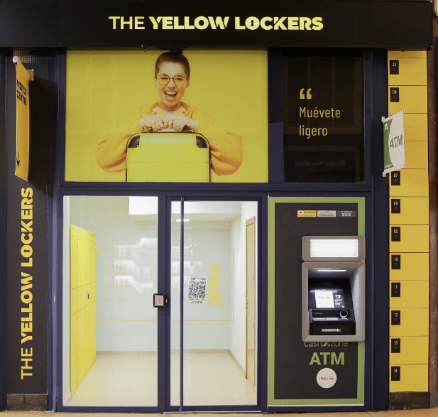Fachada del local de They Yellow Lockers en Madrid