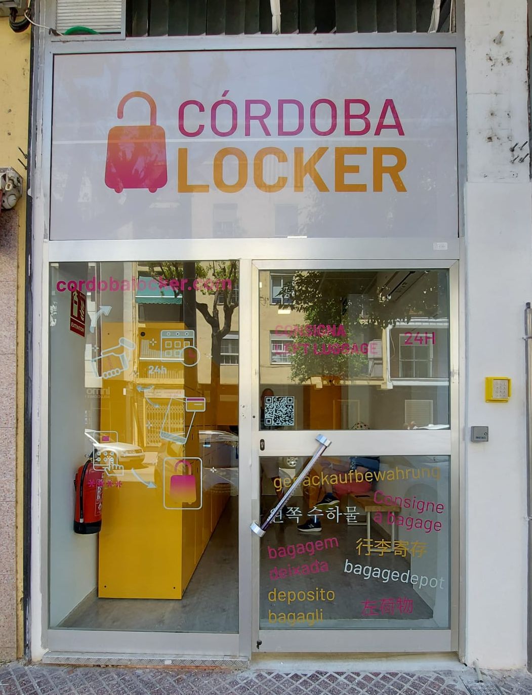 Fachada Córdoba Locker Alcázar