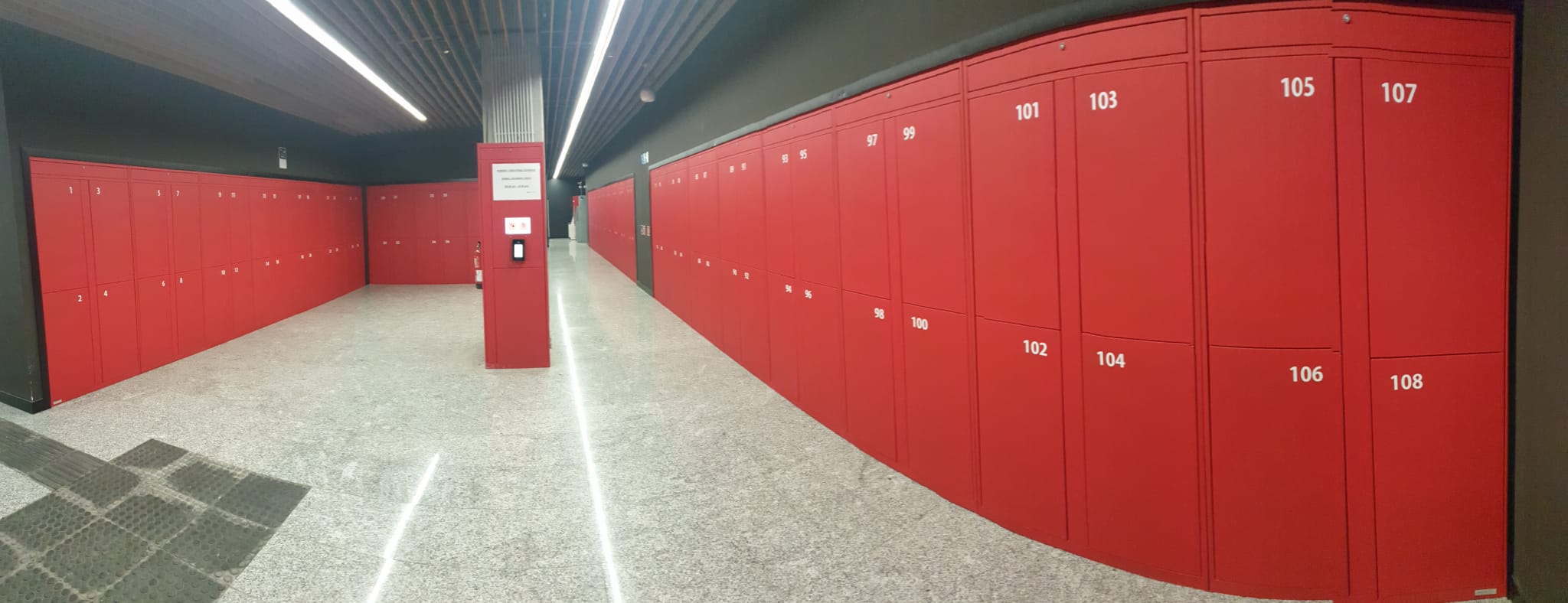 Panorámica de las consignas de Bilbao Intermodal