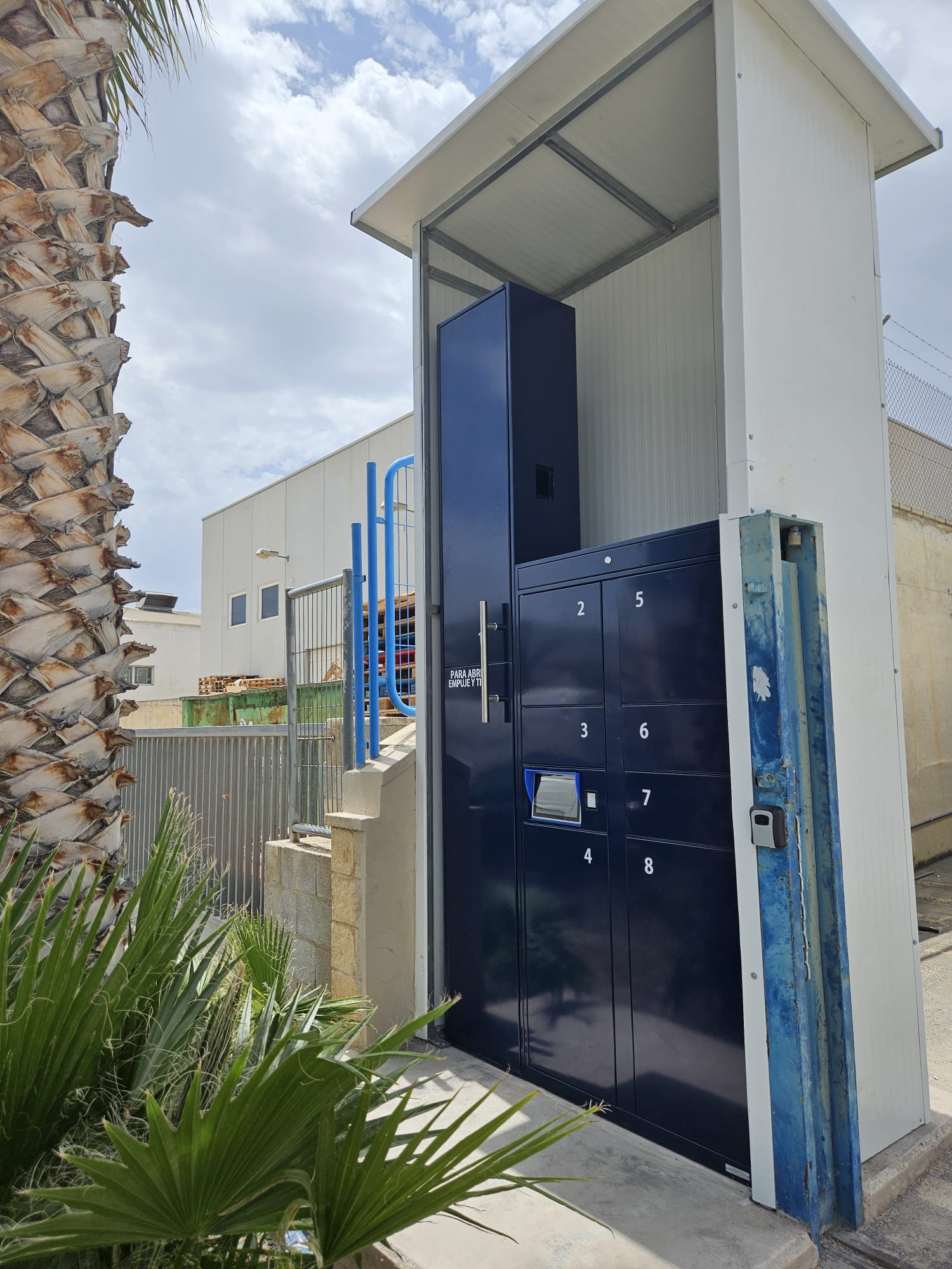 Taquilla de exteriores de SONEPAR en Alicante