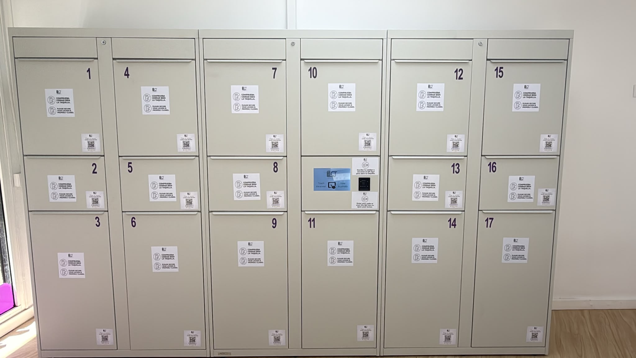 Las 17 taquillas de LockersCT en Barcelona, con pantalla táctil y lector QR
