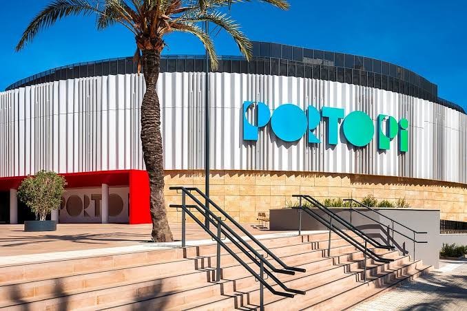 Fachada del Centro Comercial Porto Pi en Palma de Mallorca