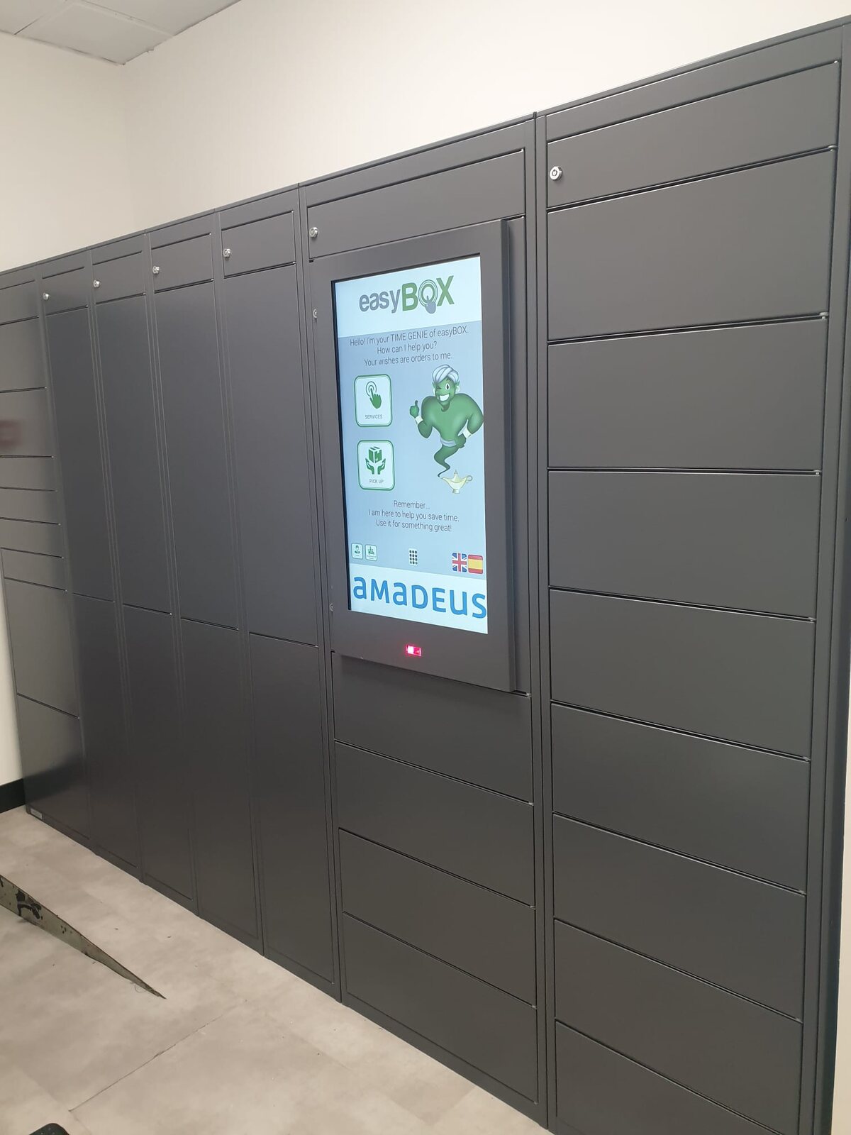 Consigna easyBOX instalada en Amadeus