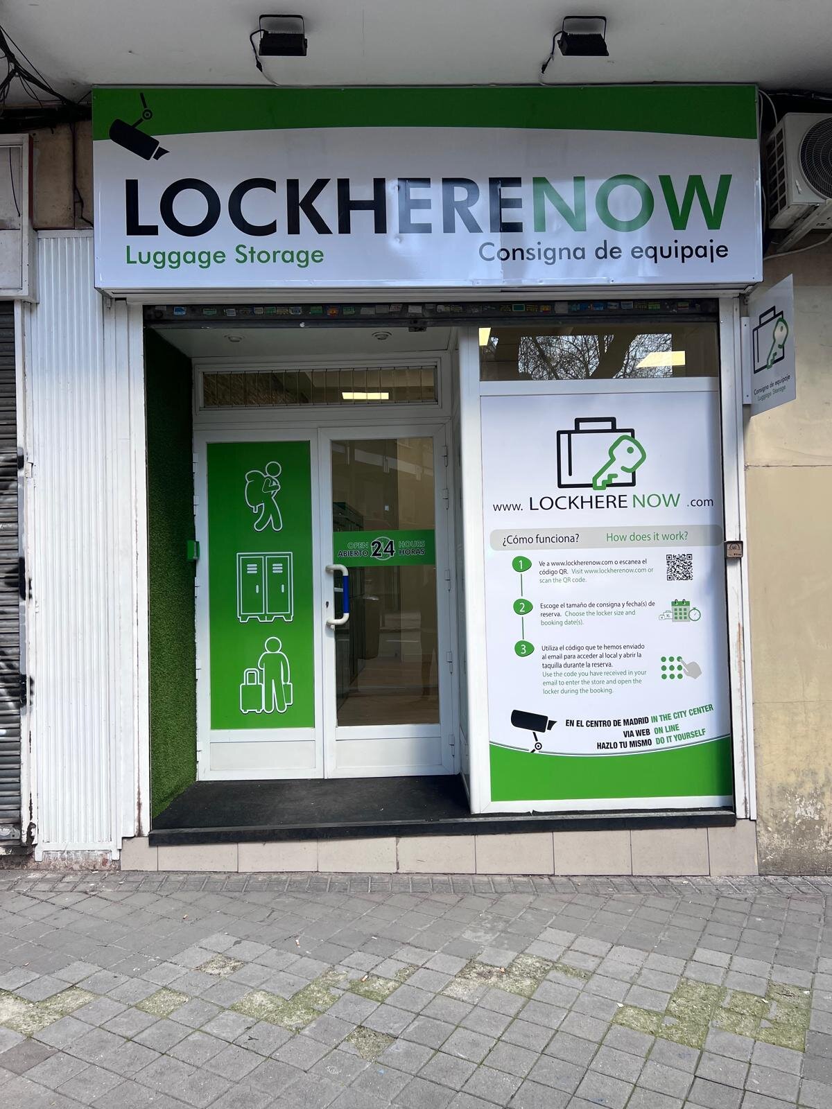 Fachada de Lock Here Now en Madrid Chamartín