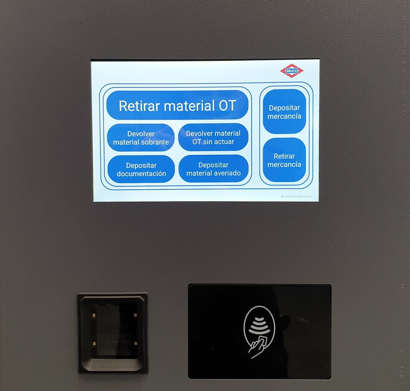 Pantalla de la taquilla de Metro de Madrid: retirar material de una orden de trabajo